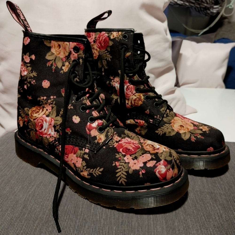 Dr. Martens Floral Boots Size US 8